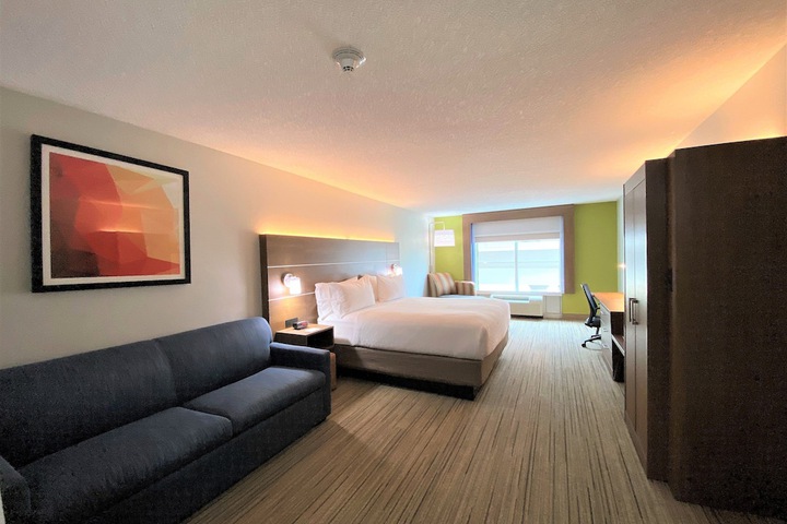 Holiday Inn Express & Suites Somerset Central by IHG