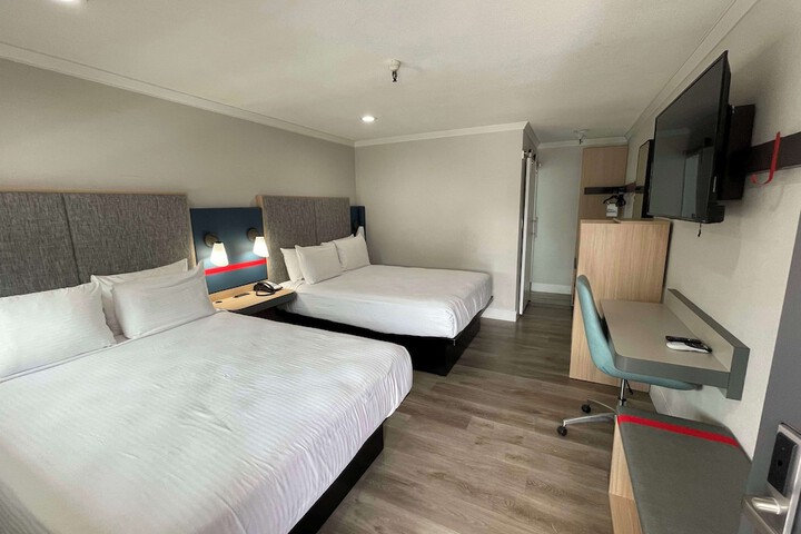 Room 12 of 31