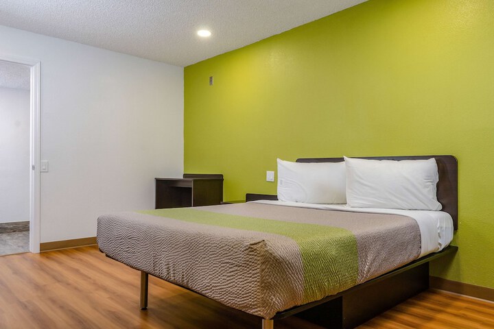 Room 16 of 21