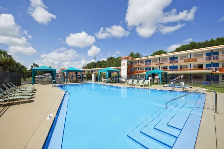 Pool 3 of 52