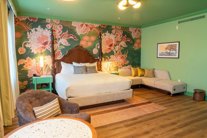 The Carlton Hotel Atascadero – Paso Robles, a Tribute Portfolio Hotel