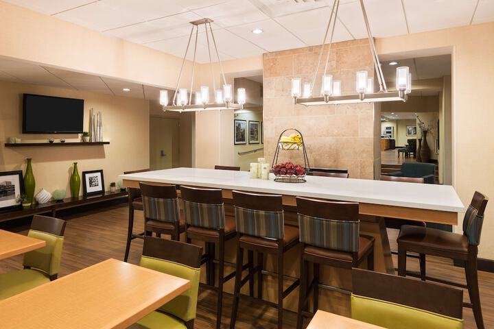 Hampton Inn White Plains / Tarrytown