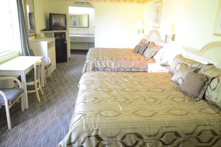 Room 17 of 44