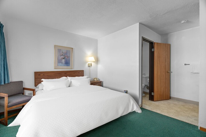 Room 21 of 34