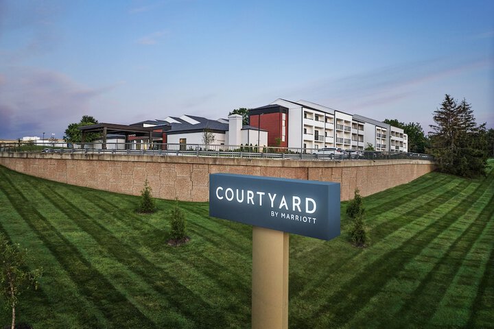 Courtyard by Marriott Kansas City Overland Park / Metcalf