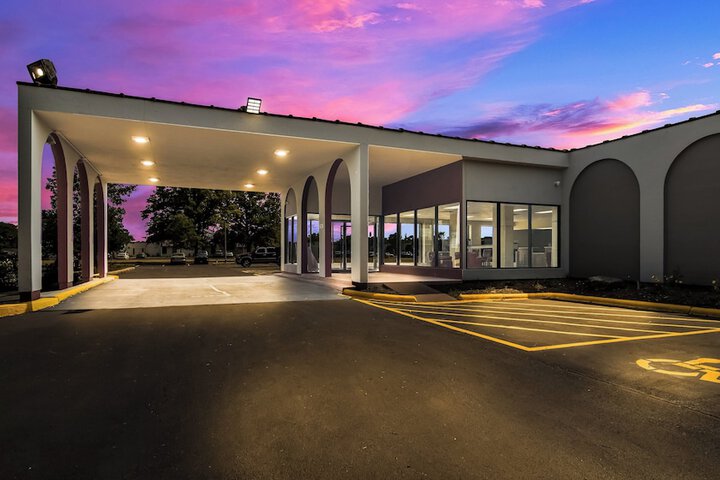 Hotel 7 of 36