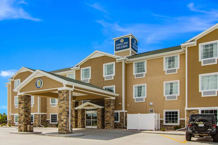 Hotel 5 of 75