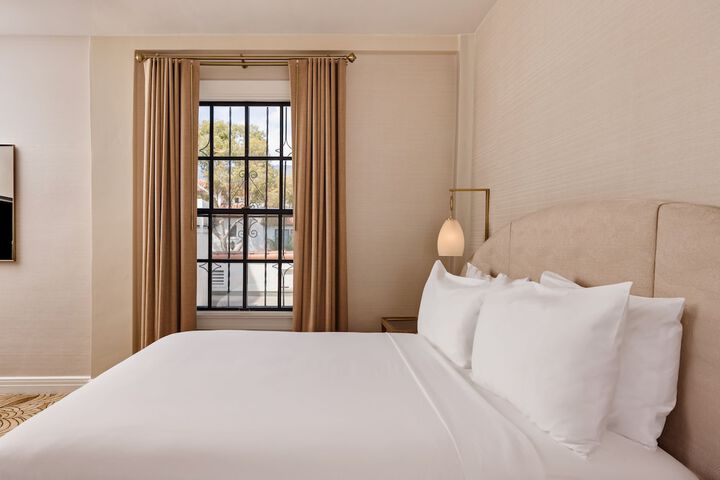 Montecito Inn