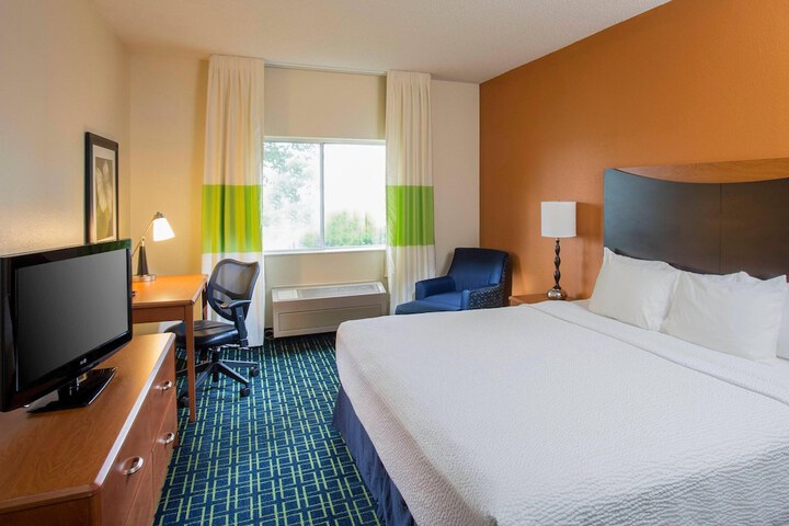 Room 14 of 15