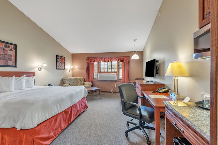 Room 12 of 34