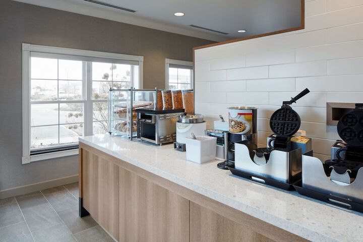 Breakfast/Coffee Service 40 of 46