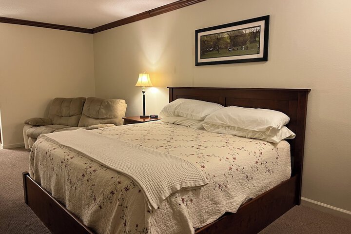 Room 12 of 14