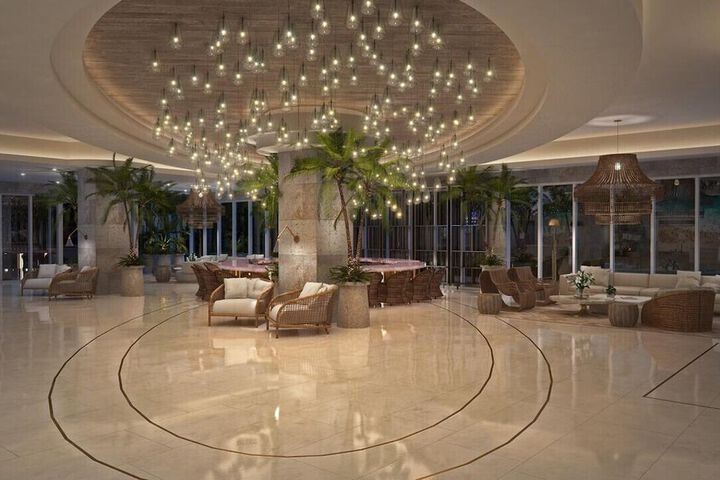 Hotel Interior 7 of 63