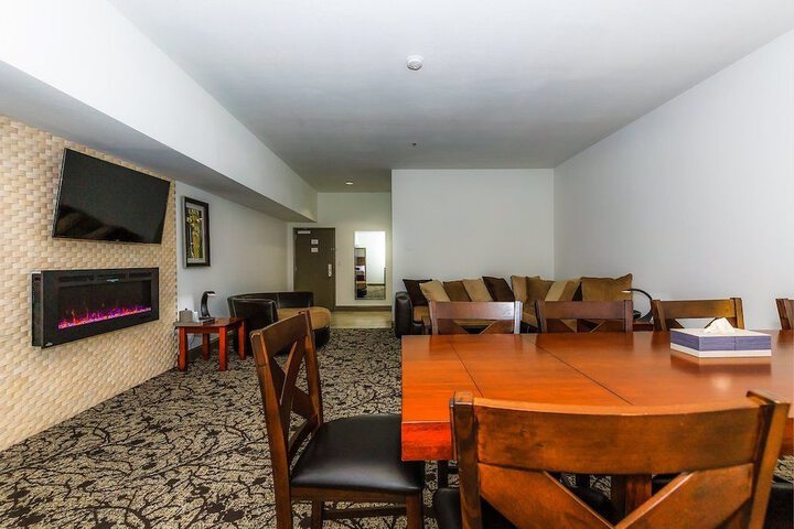 Room 30 of 52