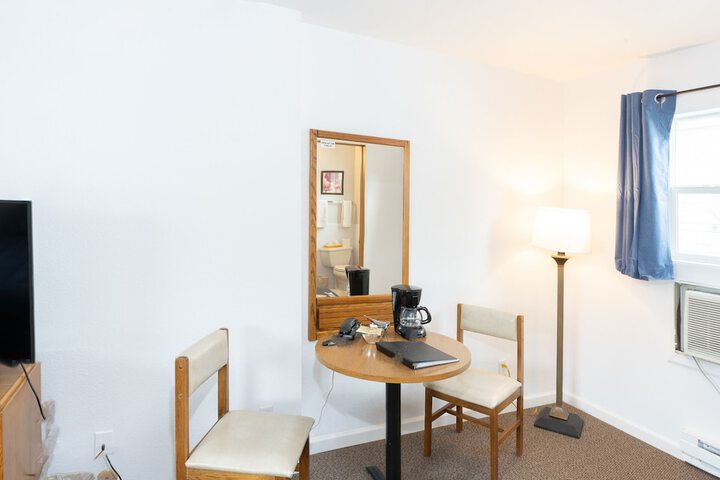 Room 18 of 20