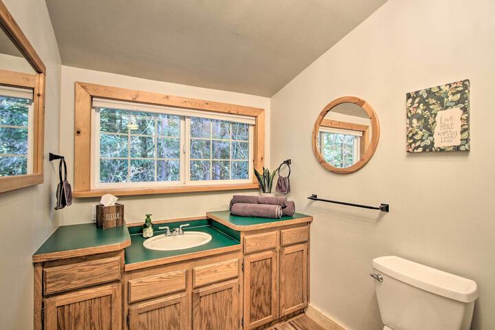 Owls Nest Studio w / Hot Tub: Hike Nearby!