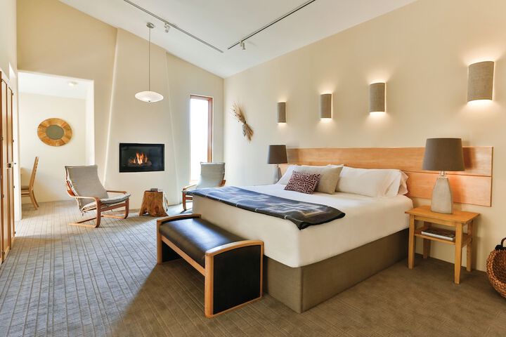 Room 7 of 38