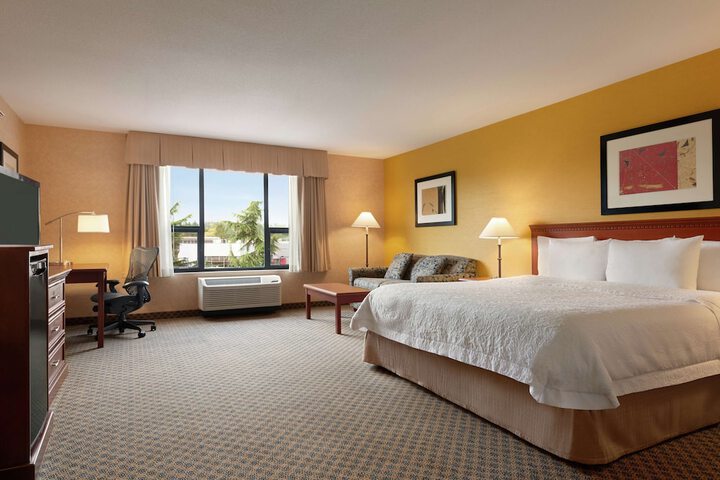 Room 15 of 34