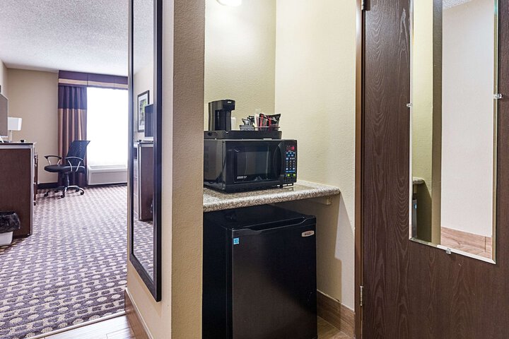 Room 19 of 35