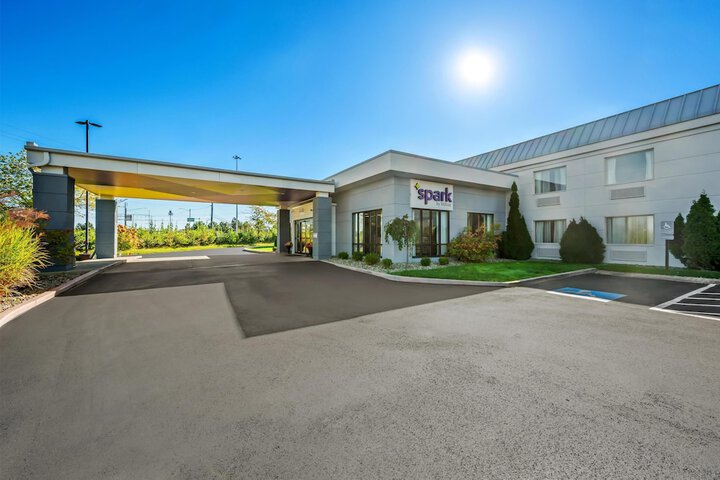 Spark by Hilton Cleveland Beachwood