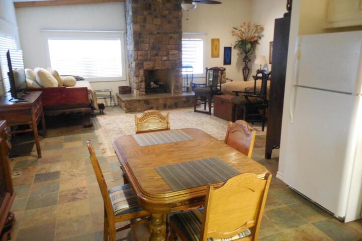 Dogwood Springs Lodgings