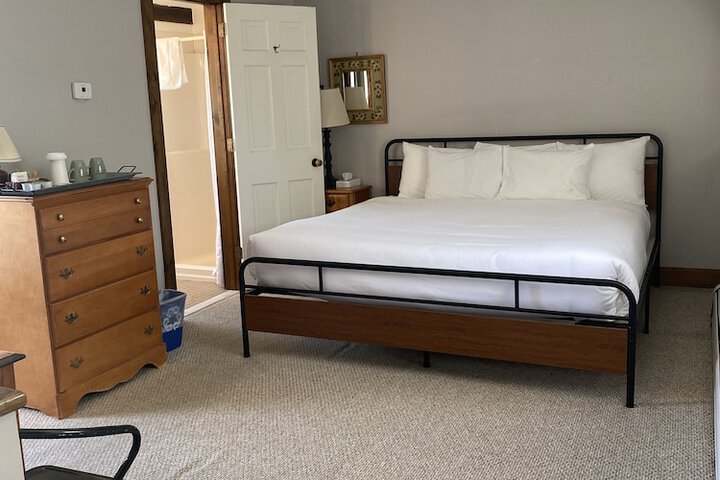 Room 87 of 294