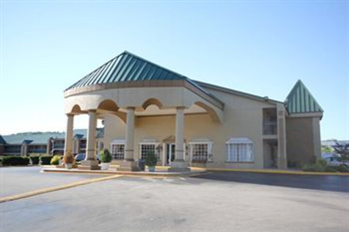 Rodeway Inn & Suites