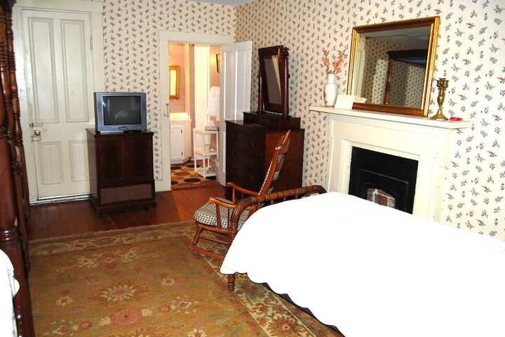 Room 21 of 47