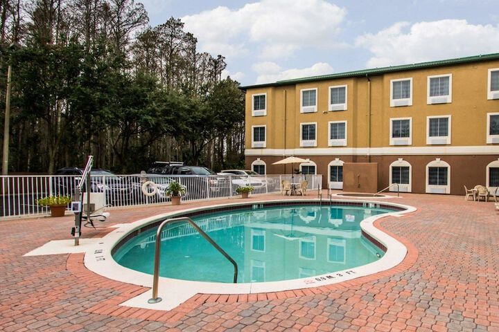 Pool 5 of 41