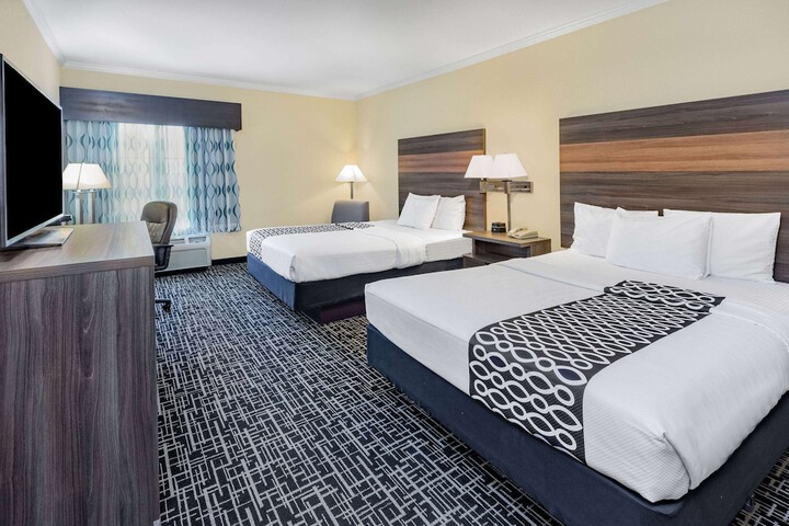 La Quinta Inn & Suites by Wyndham Garland Harbor Point
