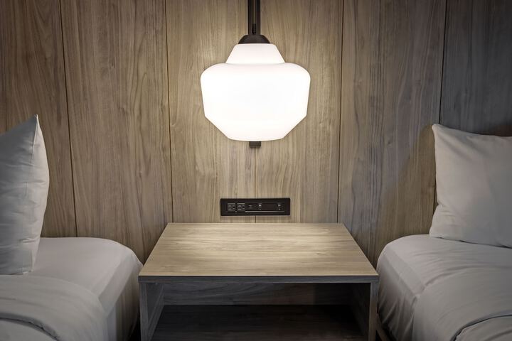 Room 16 of 34