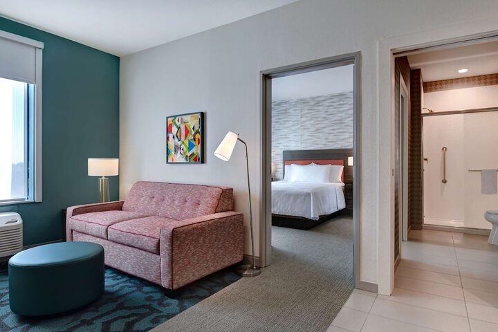 Room 30 of 47