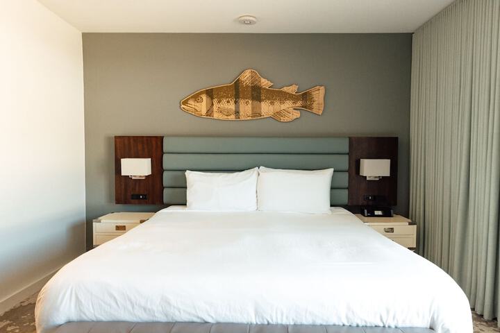 Lakehouse Resort