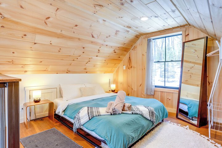 Waterfront Studio w / Loft & Dock Near Narrowsburg!