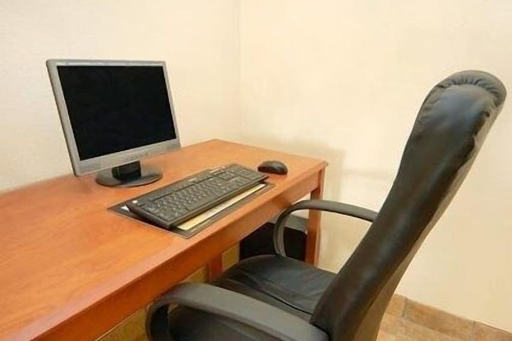 Business Center 24 of 24