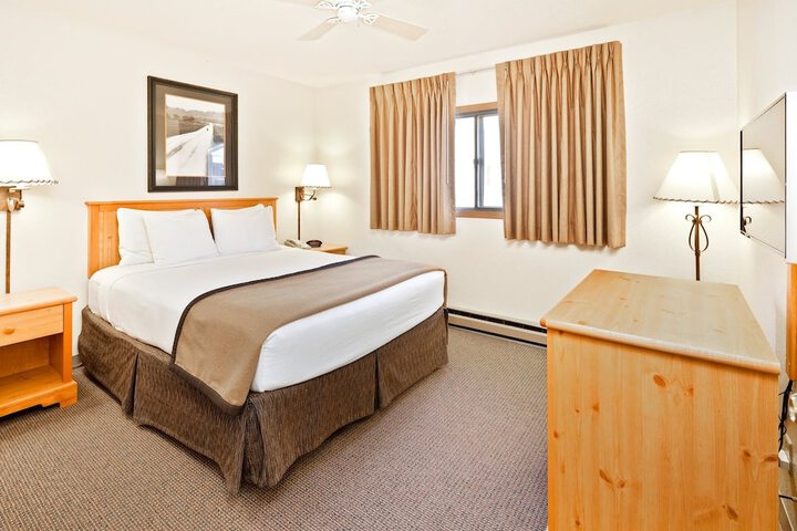 Black Hills Luxury Suites