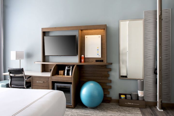 Room 35 of 103