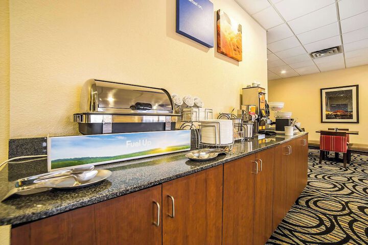 Breakfast/Coffee Service 46 of 49