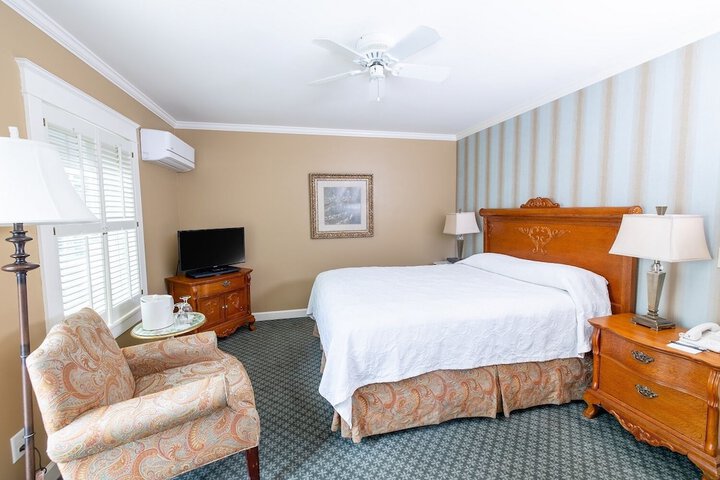 Room 7 of 70