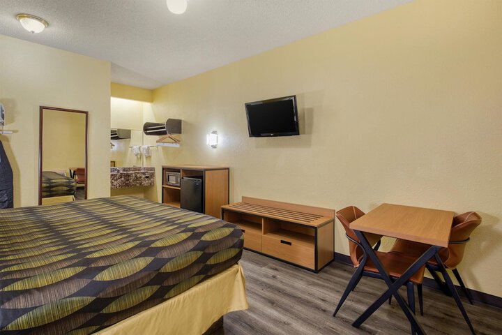 SureStay Hotel by Best Western Mission