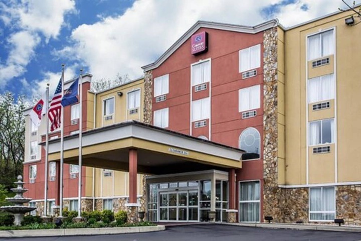 Hotel 4 of 48