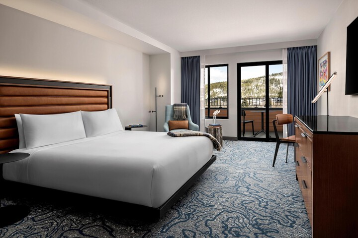 Hotel Alpenrock Breckenridge Curio Collection by Hilton