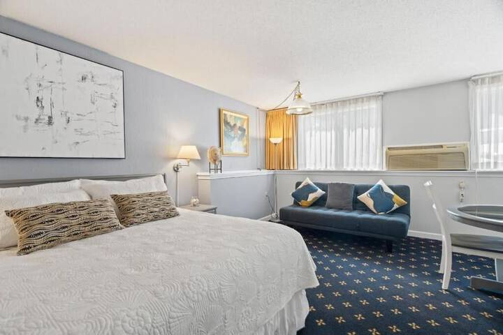Room 10 of 23