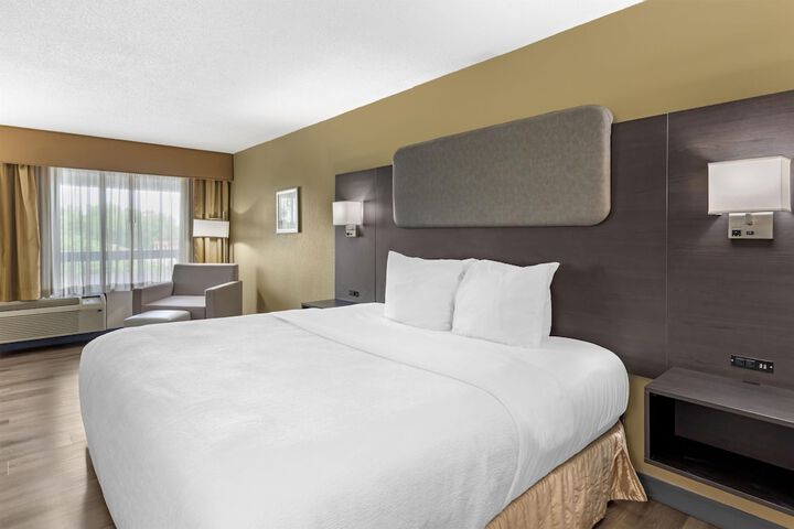 Best Western Plus Madison-Huntsville Hotel
