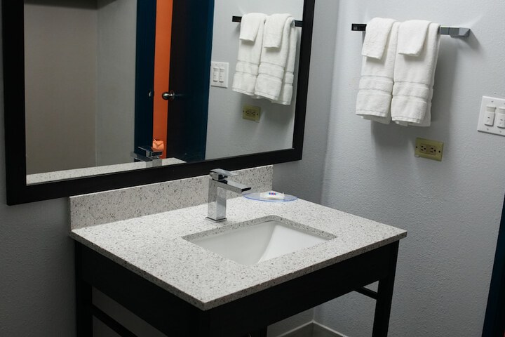 Motel 6 Libertyville IL
