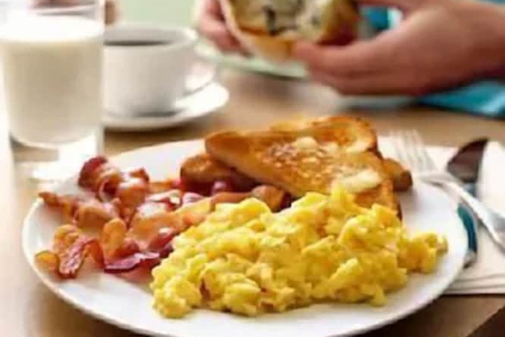 Breakfast/Coffee Service 26 of 30