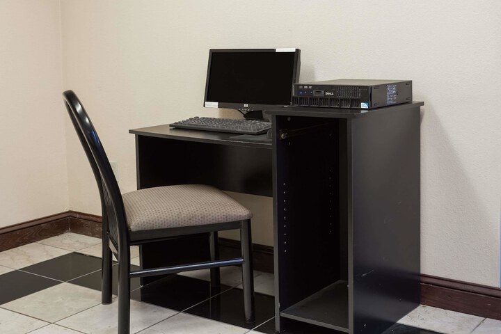 Business Center 16 of 16