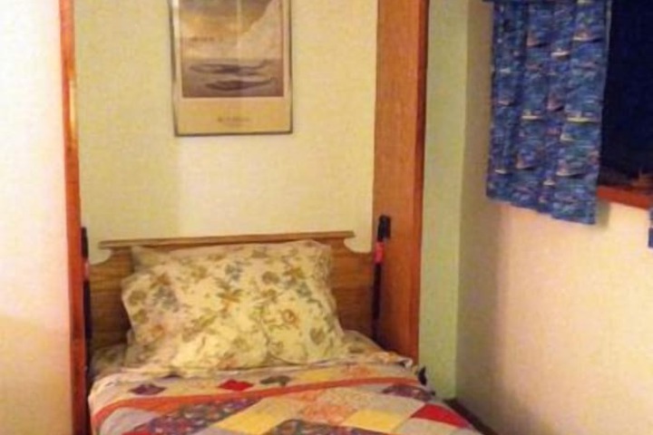Room 14 of 30