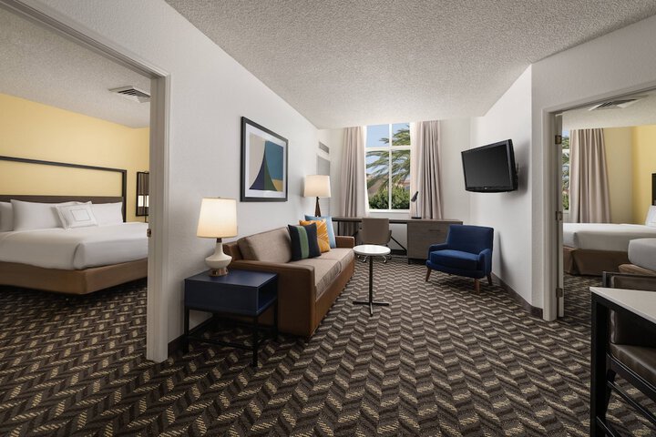 Room 21 of 47