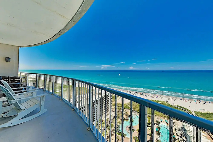 Opulent Beachfront W / Pools Spa & Theater 3 Bedroom Condo